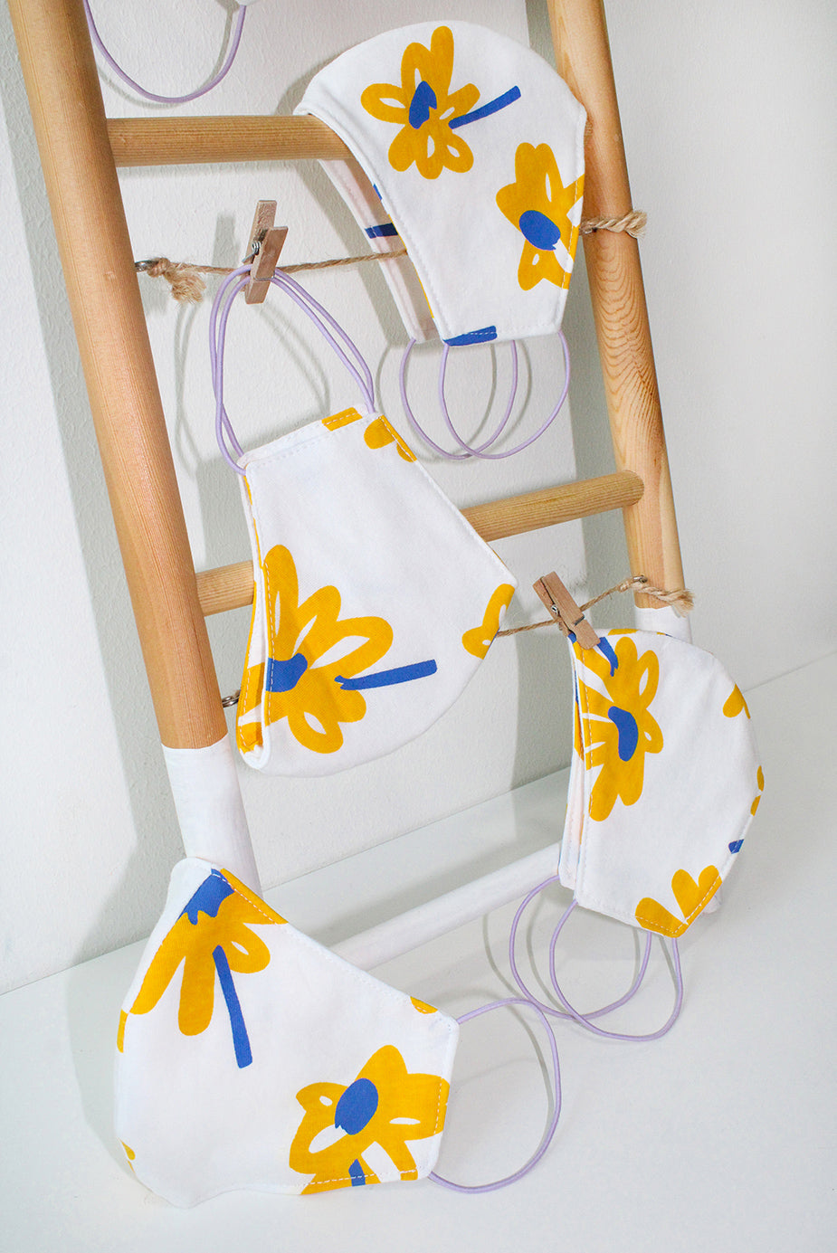 Twin Pack Sunflower Masks + 1 Chain