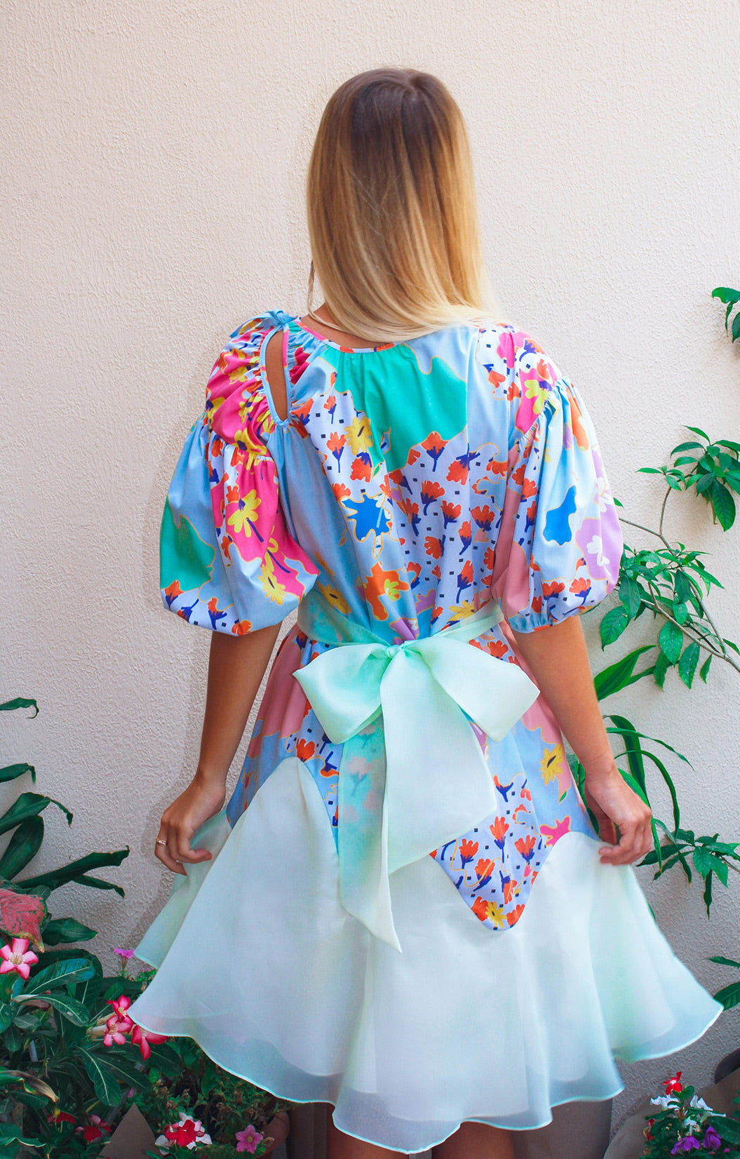 Botany Dress,Garden Collection,Summer Vibes,Matching Dresses,Twinning Outfits,Coordinating Attire,Friendship Twinning,Botanical Theme,Matching Set,Ensemble,Friend-Matching, Mid-Length Dresses,Whimsical Style,Botanical Prints,Twinning Picnic,Comfortable Attire,Outdoor Chic,Floral Group Outfit,Picnic Fashion,UAE-Based